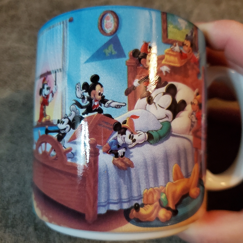 Vintage Collectible Walt Disney Mickey Mouse! Through The Years Ceramic Mug